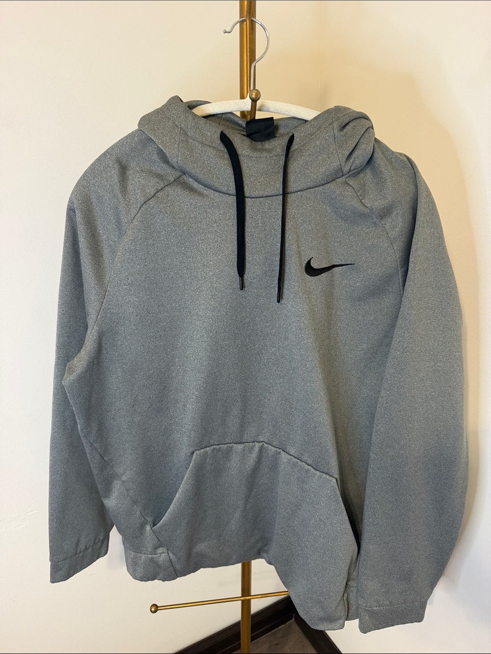 Nike Men's Heather Gray Crewneck Hoodie with Black Swoosh
